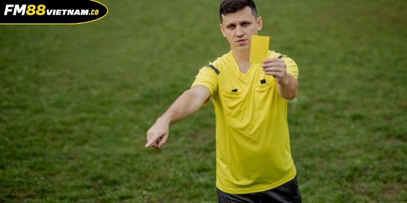 Tính toán được mất khi tham gia chơi kèo thẻ phạt